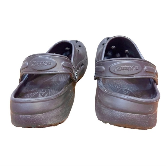 NOTHINGZ classic adult clog in brown
Size 7 in ladies/Size 9 in mens - Picture 4 of 8